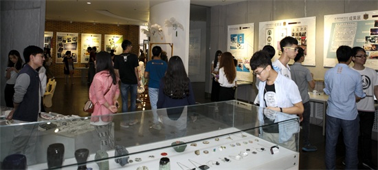 新葡萄8883国际官网创新创业优秀成果展.jpg