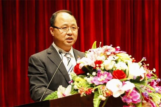 1新葡萄8883国际官网董事长、校长郑立国作重要讲话.jpg